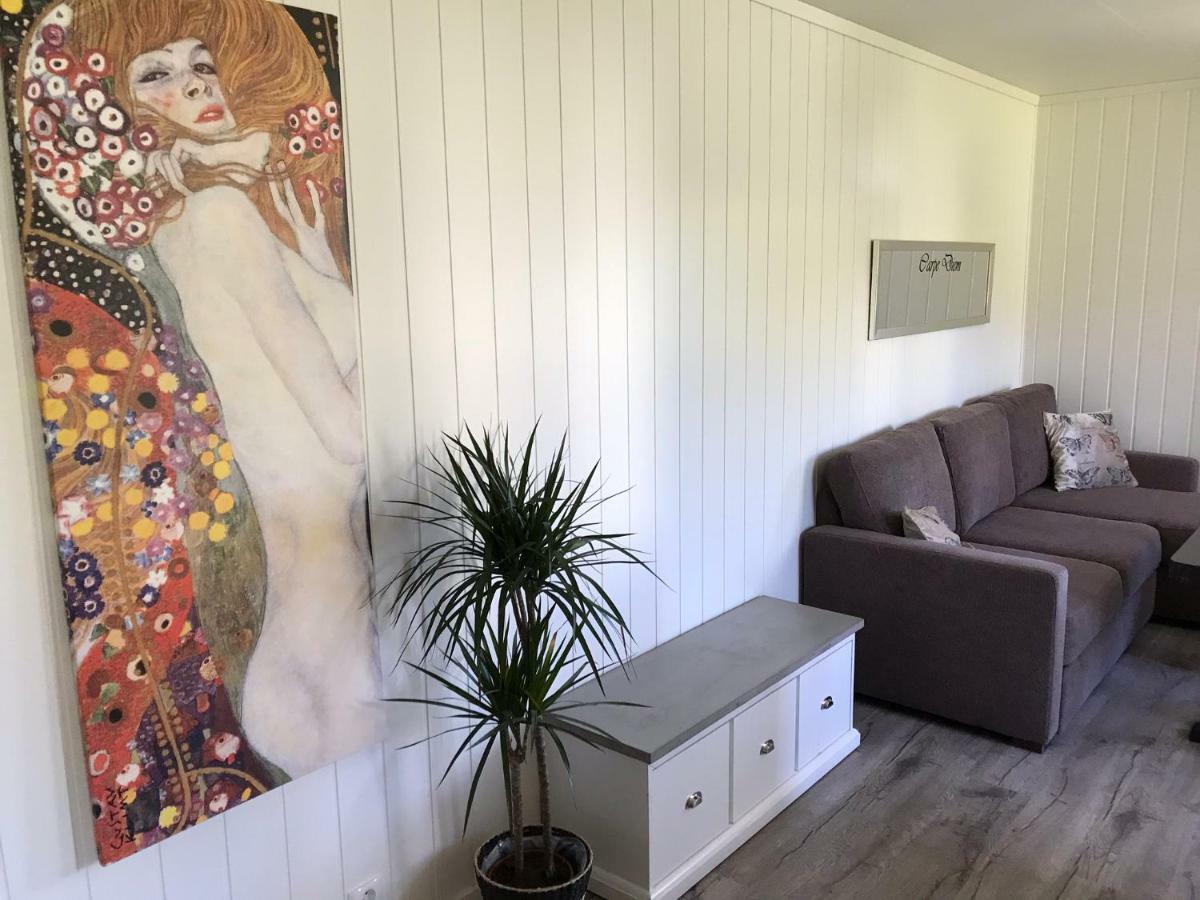 Ola Bua Near The Atlantic Road Apartment Lyngstad Exterior foto