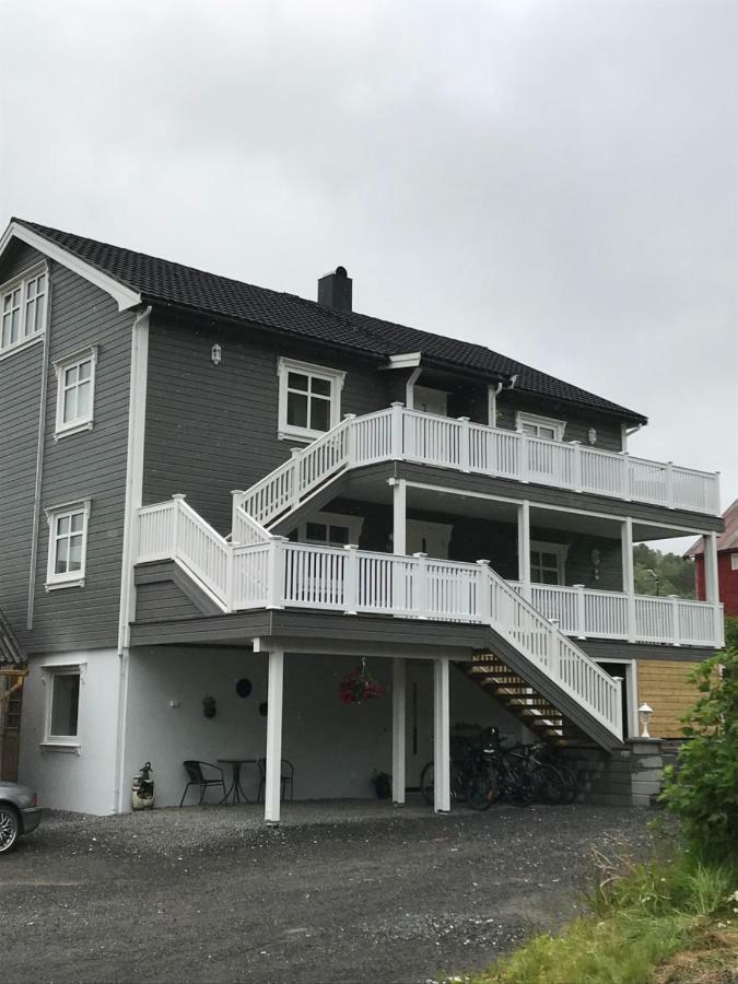 Ola Bua Near The Atlantic Road Apartment Lyngstad Exterior foto
