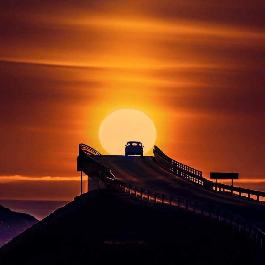 Ola Bua Near The Atlantic Road Apartment Lyngstad Exterior foto