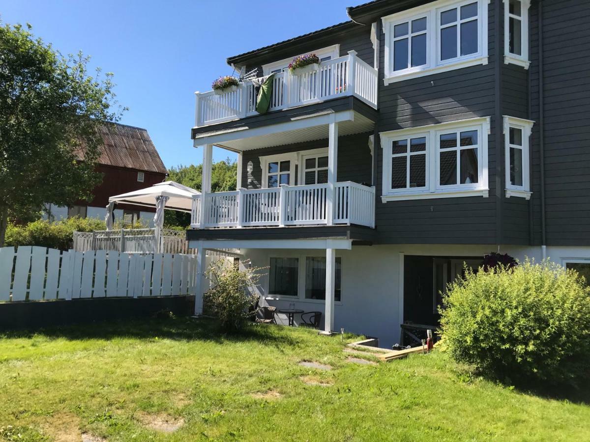 Ola Bua Near The Atlantic Road Apartment Lyngstad Exterior foto